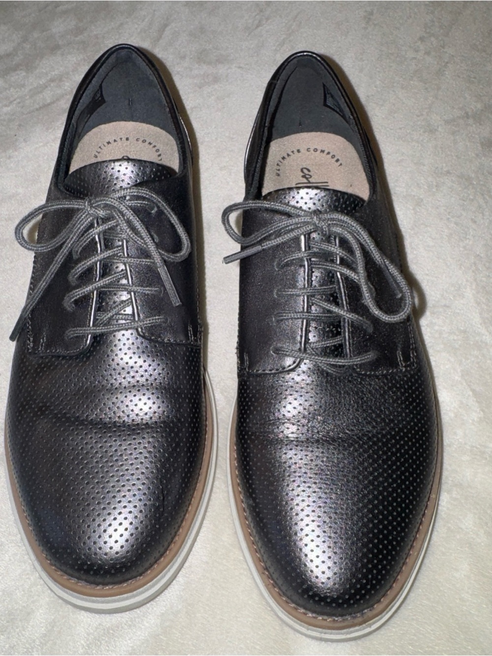 Clarks Men's Black Perforated Lace-Up Oxfords